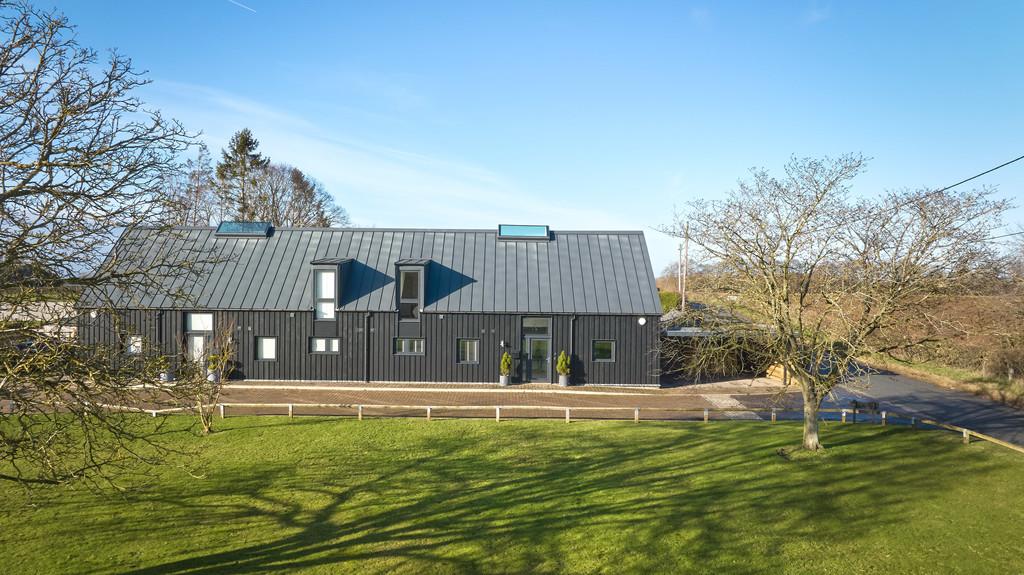 10 Hill Farm View 070126 0