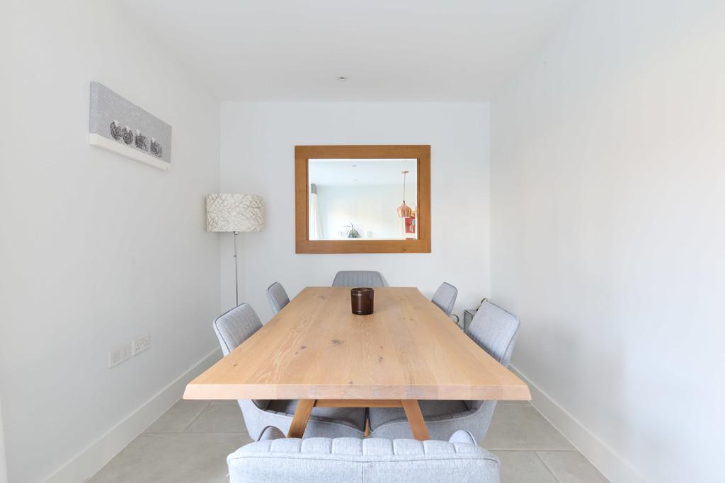 10 Hill Farm View 070126 22