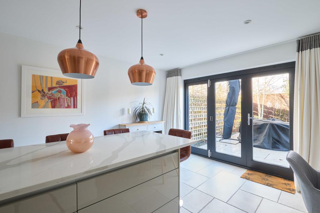 10 Hill Farm View 070126 25
