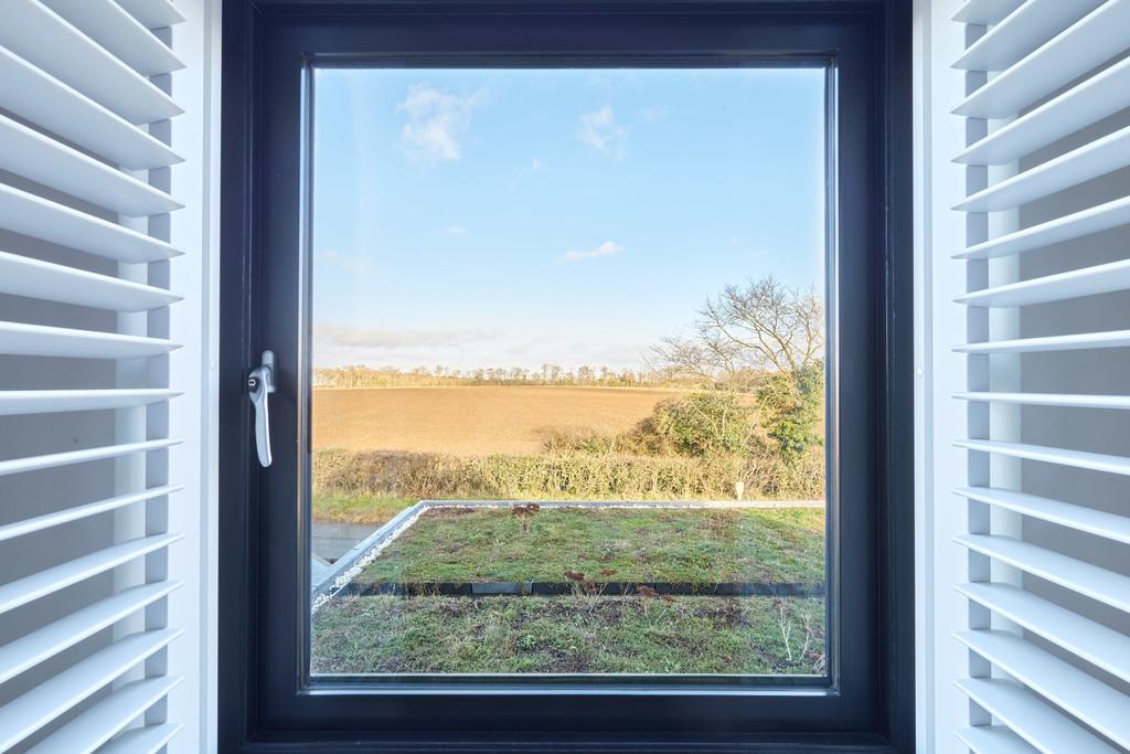 10 Hill Farm View 070126 39
