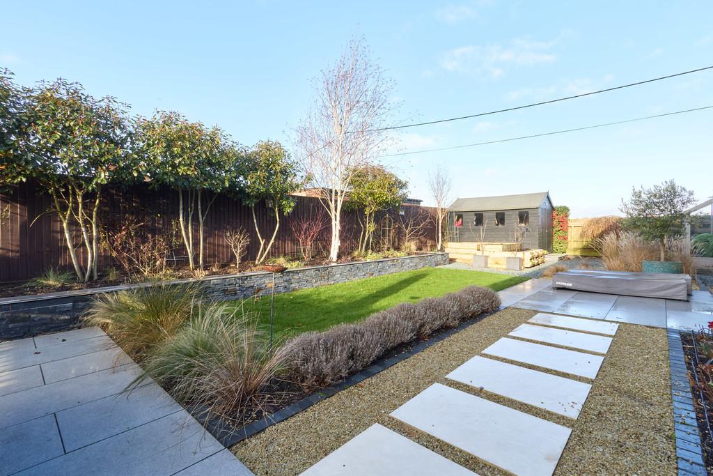 10 Hill Farm View 070126 50