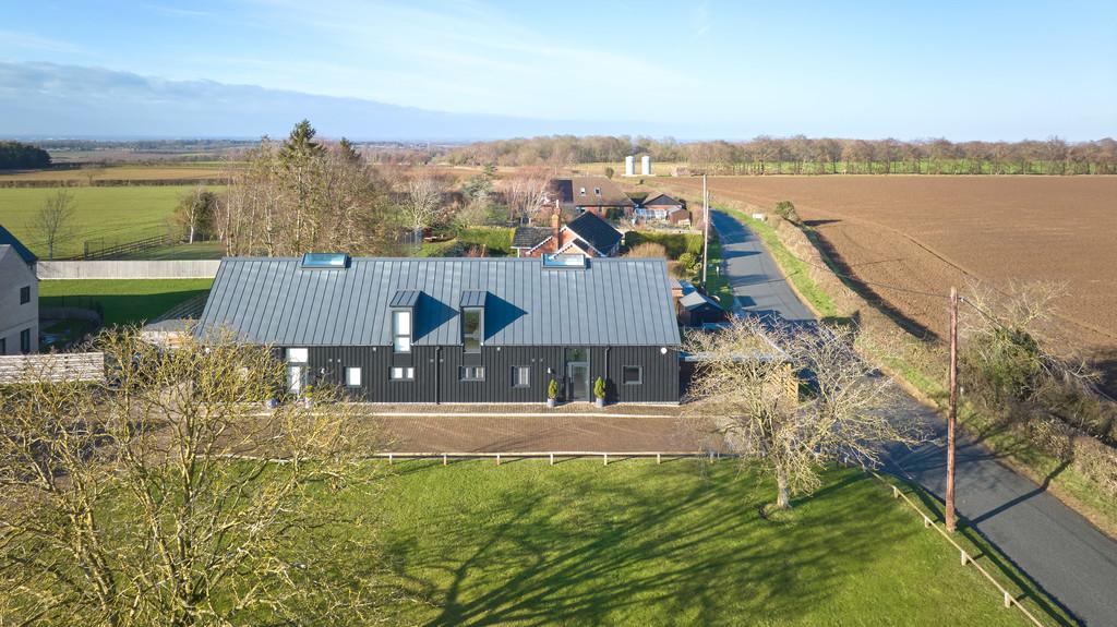 10 Hill Farm View 070126 3