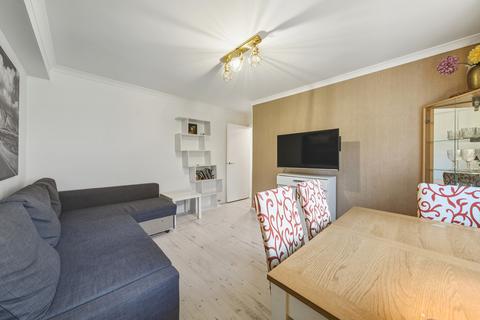 1 bedroom apartment to rent, Stadium St, Chelsea