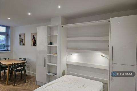 undefined, Shelburne Court, London, SW15
