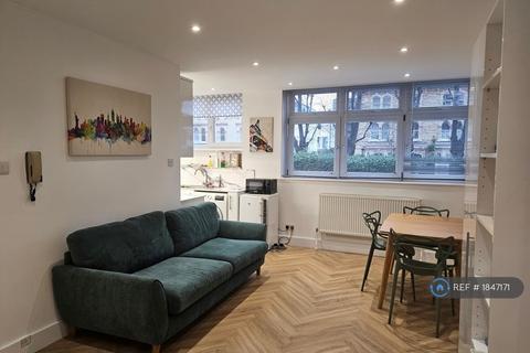 undefined, Shelburne Court, London, SW15