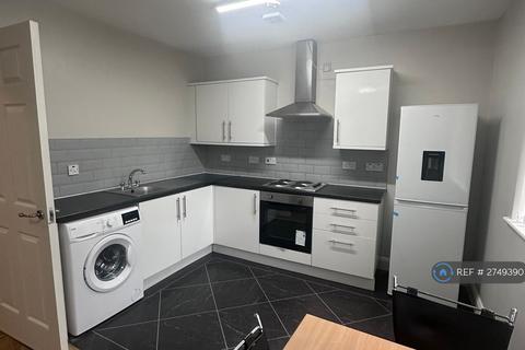 2 bedroom flat to rent, Gladstone Court, Liverpool, L8