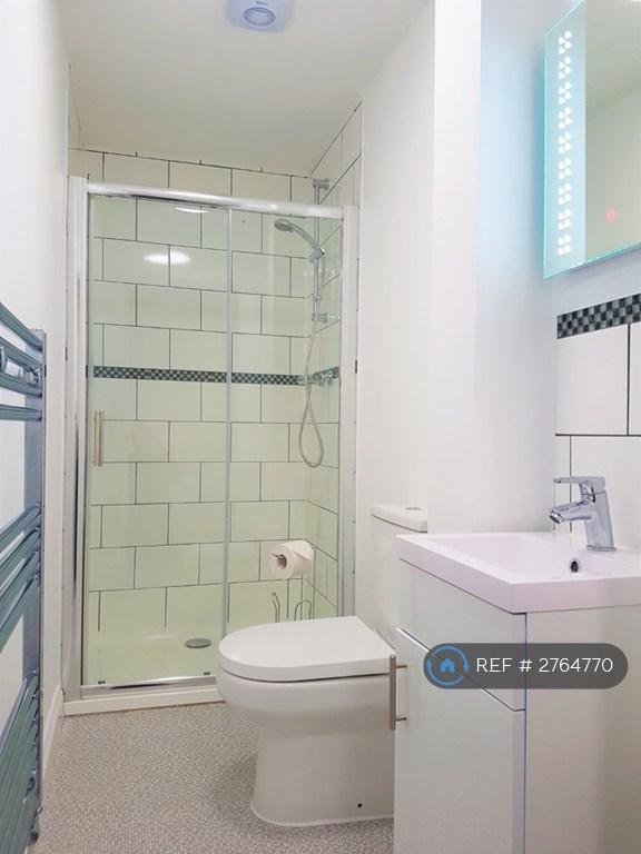 Luxury Ensuite Bathroom