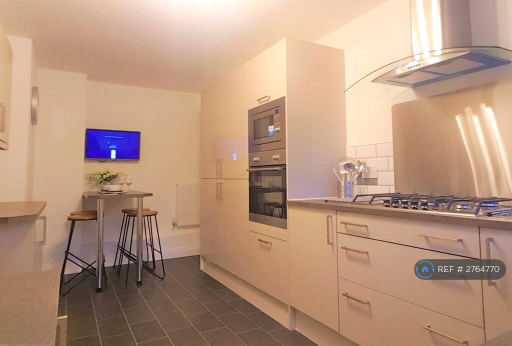Open Plan Kitchen-Diner