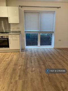 2 bedroom flat to rent, Icarus Avenue, Burgess Hill, RH15