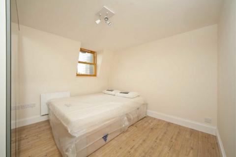 1 bedroom flat to rent, Fulham Road, London SW6