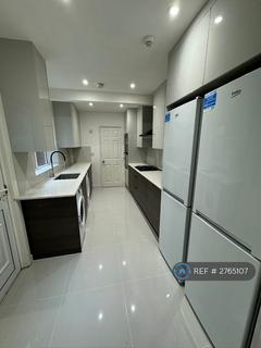 undefined, Pitcroft Avenue, Reading, RG6