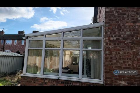 1 bedroom in a house share to rent, Alford Avenue, Manchester, M20