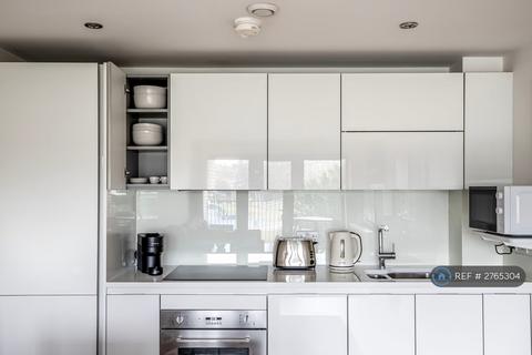 1 bedroom flat to rent, Eythorne Road, London, SW9