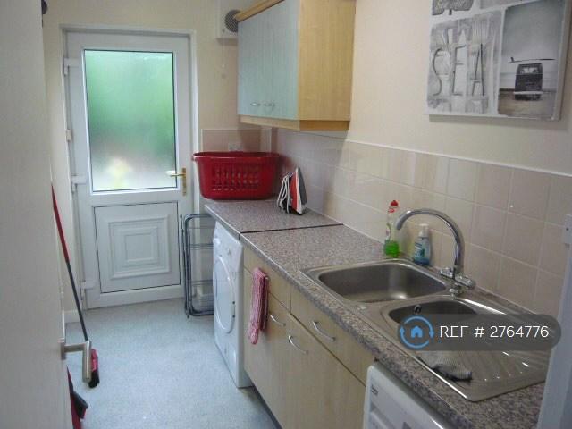 Utility With Wash m/c, Dryer, Sink &amp; Drainer