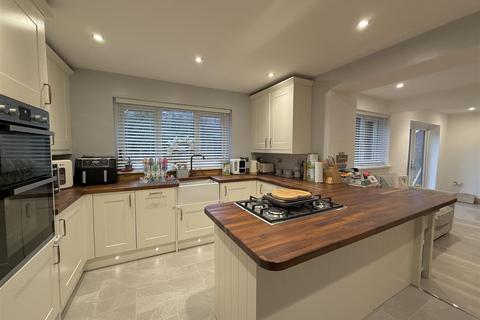 3 bedroom semi-detached house for sale, Rhigos Road, Aberdare CF44