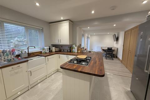 3 bedroom semi-detached house for sale, Rhigos Road, Aberdare CF44