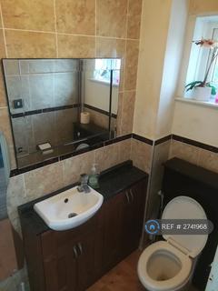 4 bedroom terraced house to rent, Aked Close, Manchester, M12