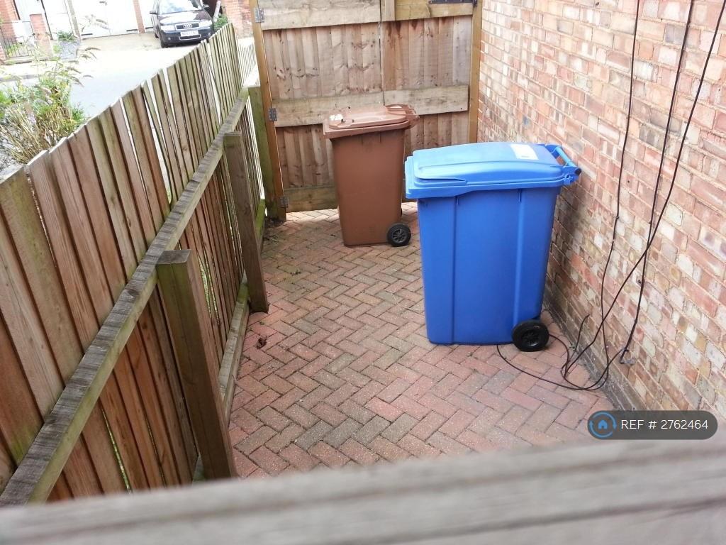 Side Gate Access