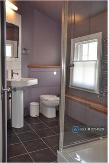 1 bedroom in a house share to rent, Gateley Road, London, SW9