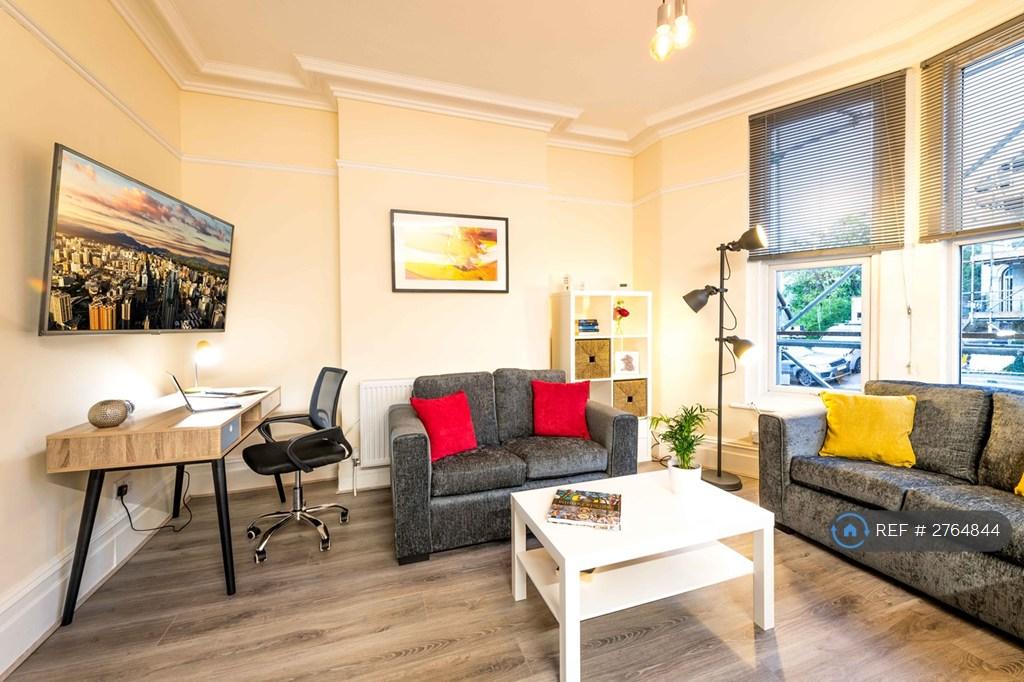 Spacious Living Dining Area