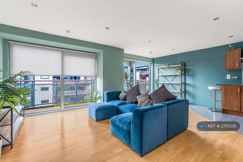 2 bedroom flat to rent, Breadalbane Street, Edinburgh, EH6