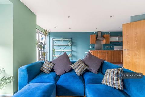 2 bedroom flat to rent, Breadalbane Street, Edinburgh, EH6