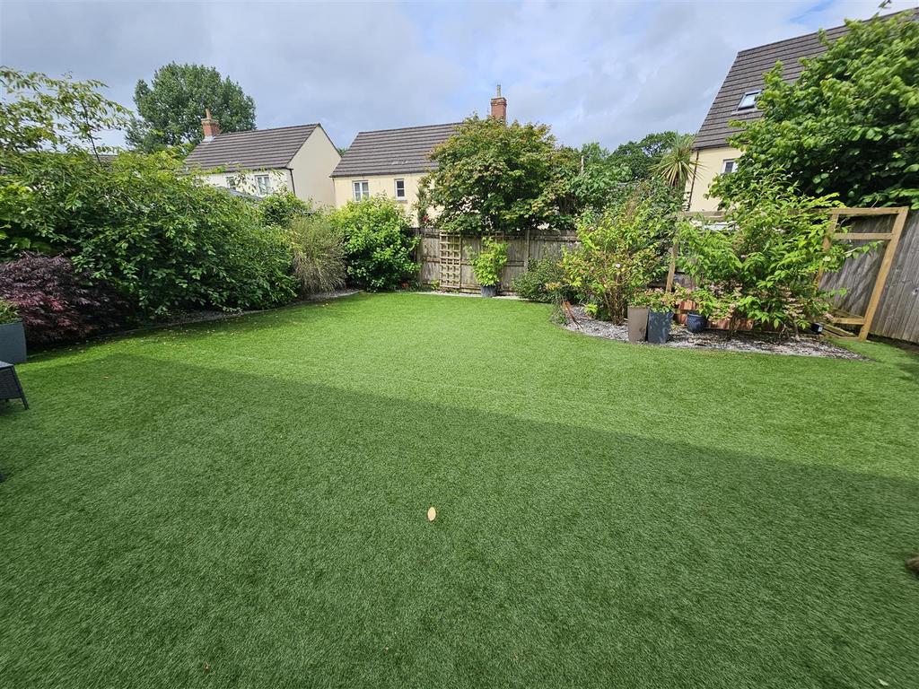Garden (2).jpg