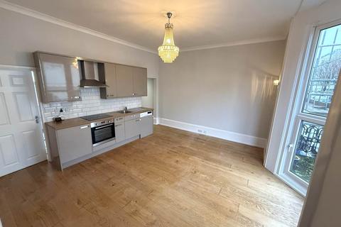 1 bedroom flat to rent, Montpelier Place, Brighton,