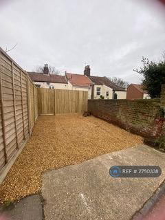 2 bedroom terraced house to rent, Magpie Road, Norwich, NR3