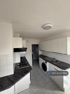 2 bedroom flat to rent, Waltham House, London, SW9