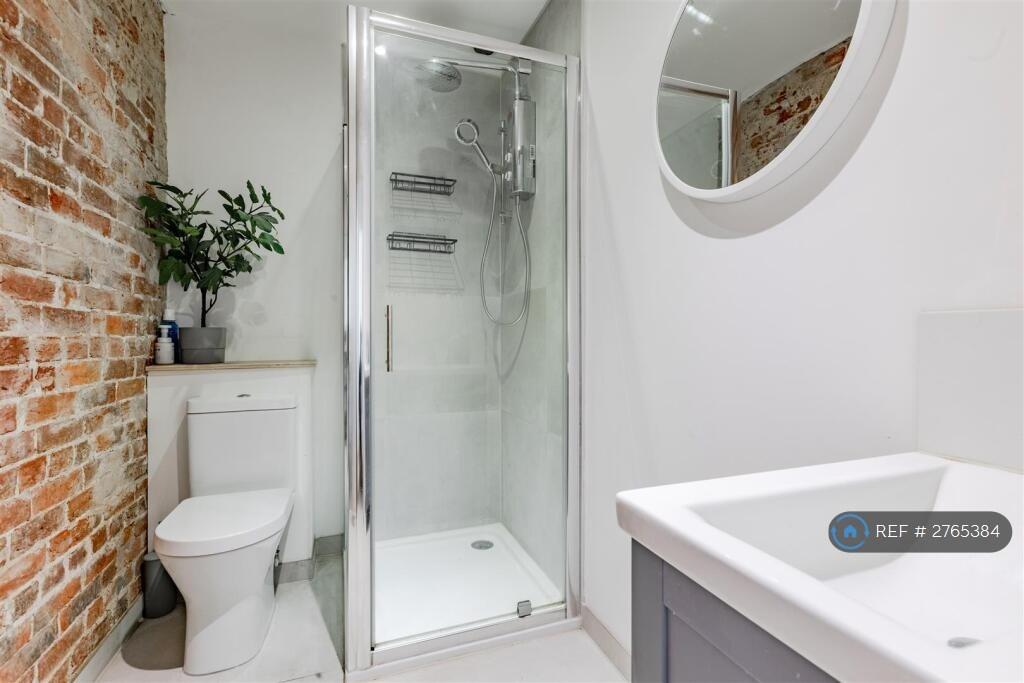 2nd Floor Shower Room