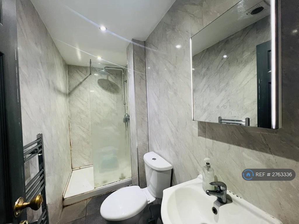 Bathroom Park 02