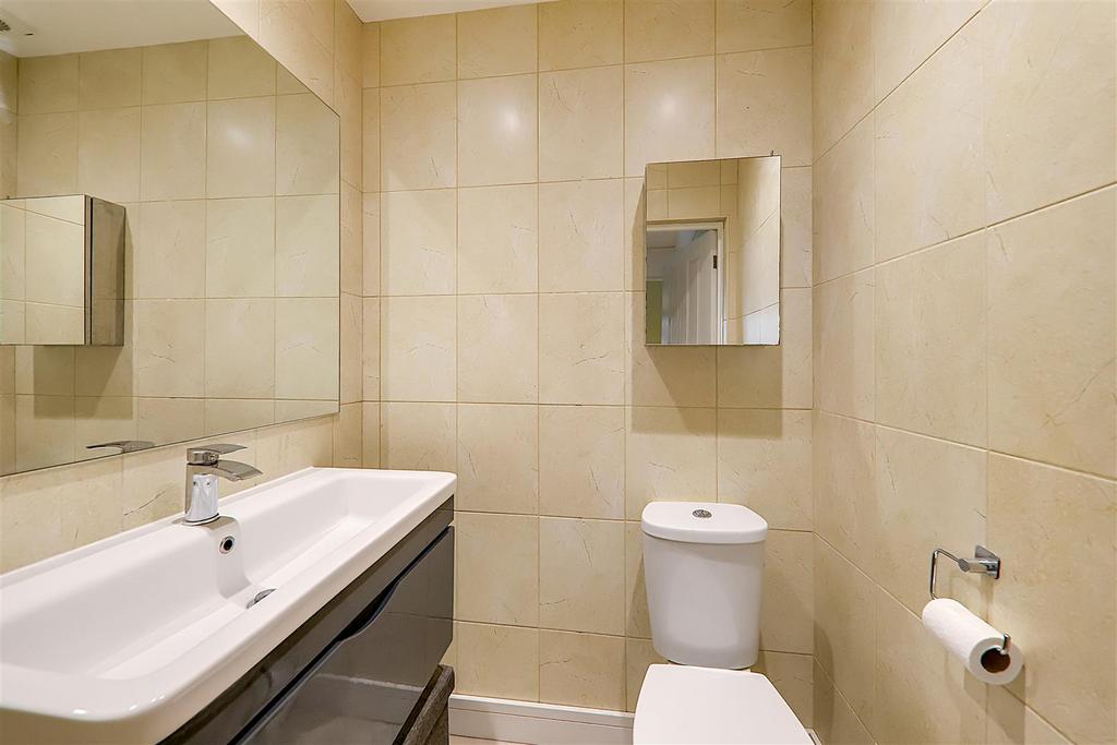 En-Suite Cloakroom