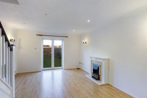 2 bedroom terraced house to rent, Regents Mews, Horley