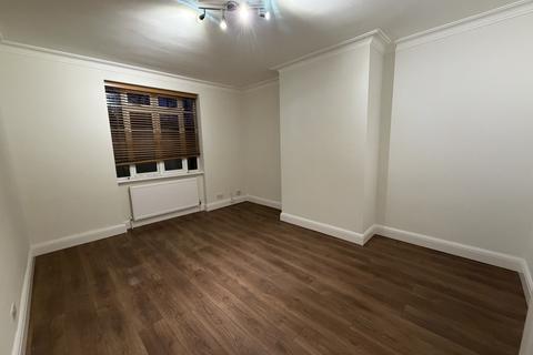 2 bedroom flat to rent - Shirehall Lane, Brent Cross NW4