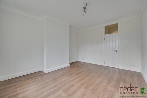 2 bedroom flat to rent, Shirehall Lane, Brent Cross NW4