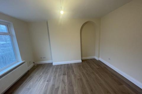 2 bedroom terraced house to rent, Murrayfield Road, Cowgate