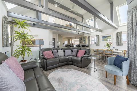 2 bedroom flat for sale, Emerald Quay, Shoreham-by-Sea BN43