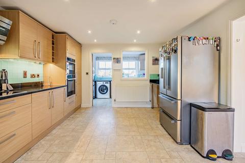 undefined, Swan Gardens, Thame OX9