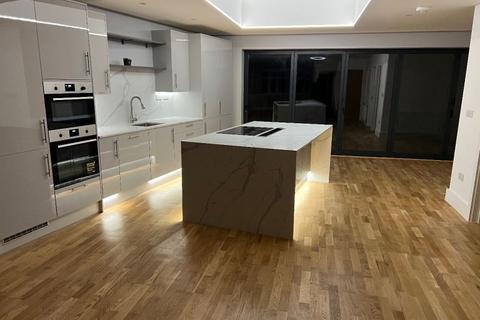 1 bedroom in a house share to rent, Boxtree Lane, Harrow HA3