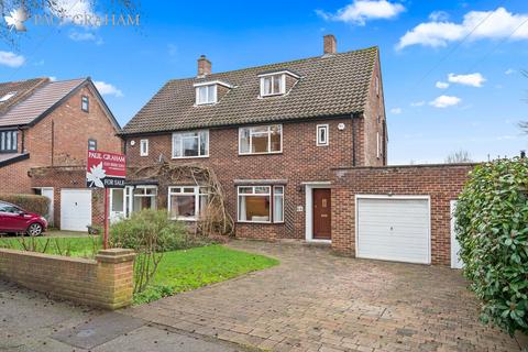 undefined, Alington Grove, South Wallington