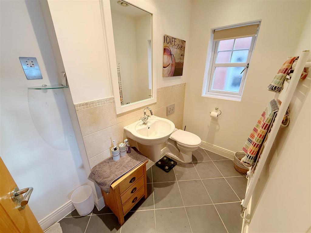 En Suite Shower Room
