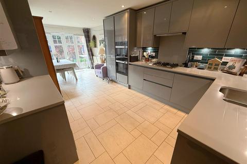 5 bedroom detached house for sale, The Avenue, Bishopton, Stratford-Upon-Avon