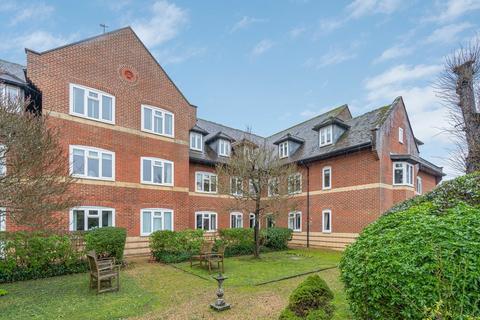 2 bedroom apartment for sale, 30 Canterbury Court, Dorking, Surrey