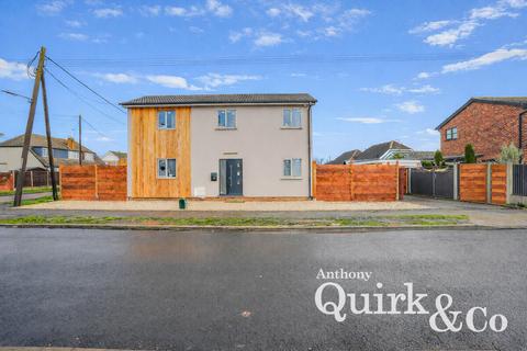 2 bedroom detached house for sale, Sydervelt Road, Canvey Island, SS8