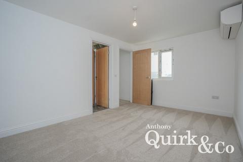 2 bedroom detached house for sale, Sydervelt Road, Canvey Island, SS8