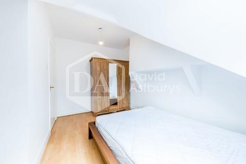 2 bedroom flat to rent, Waverley Road, Enfield