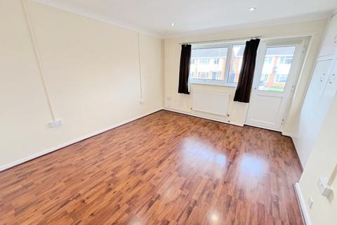 2 bedroom maisonette for sale, Britten Road, Basingstoke RG22