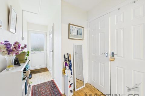 1 bedroom ground floor flat for sale, Central Marshalswick