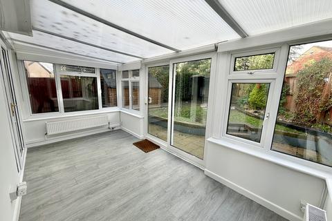 2 bedroom apartment for sale, Clover Drive, Creekmoor